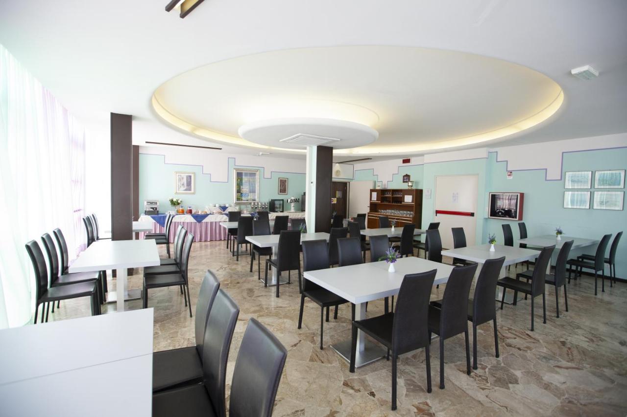 בלריה-איגאה מרינה Hotel Mirage מראה חיצוני תמונה
